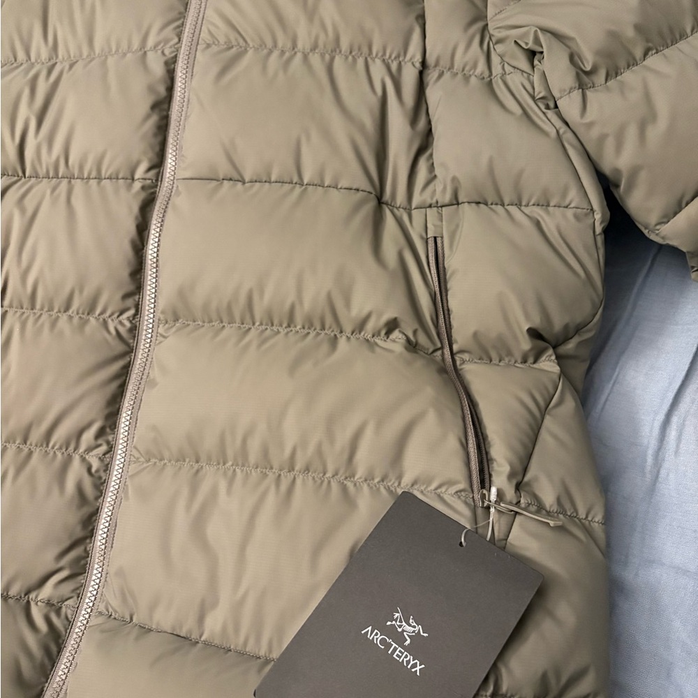 Arc'teryx Thorium Hoody in Black - Picture 9 of 9